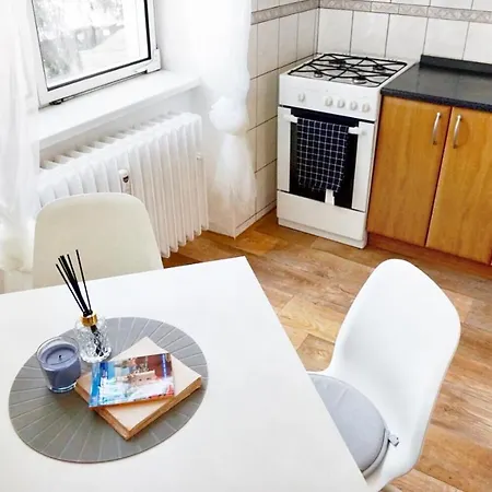 Vip Castle - Belohorska Apartamento